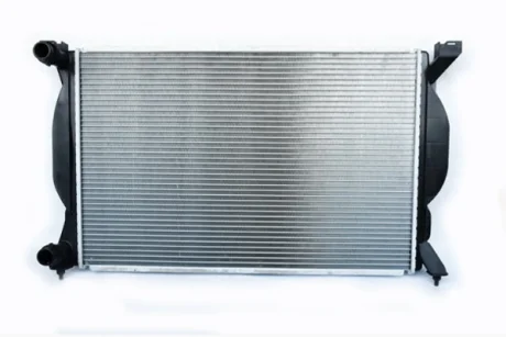 AUDI радіатор A4 1.6-2.0 00 Asam 33807