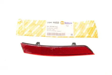 Світловідбивач бампера (заднього) VW Passat 14- (R) AUTOTECHTEILE 394 5058