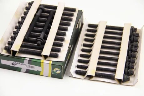 Комплект болтів з головкою системи TORX з чорного металу BGA BK5306