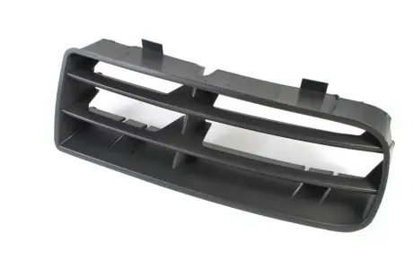 Решітка бампера передн Прав (чорний) VW GOLF IV 08.97-06.06 BLIC 6502-07-9523998P