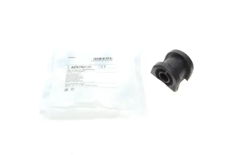 Втулка стабілізатора (переднього) Subaru Forester 08-/Outback 09- (d=16mm) BLUE PRINT ADS78013C