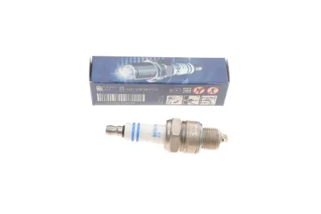 Свічка запалювання WR8BCE NICKEL (VOLGA, RENAULT) BOSCH 0 242 229 657