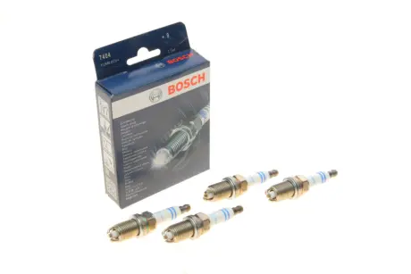 Свічка запалювання Opel Astra/Combo/Omega 1.0-3.2 85- (к-кт) BOSCH 0 242 229 878