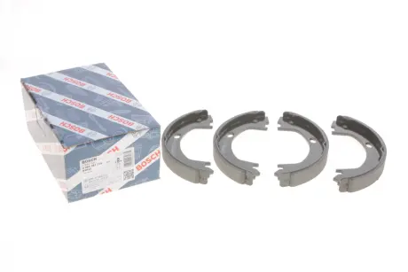 Тормозные колодки барабанные BOSCH 0 986 487 715