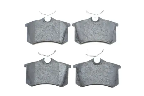 Тормозные колодки BOSCH 0986495231