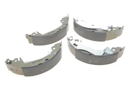 Гальмівні колодки BOSCH F 026 004 546