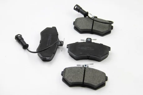 Гальмівні колодки пер. Audi 80/100 78-96 (TRW) (119x70x19,6) з датчиком Bremsi BP2643