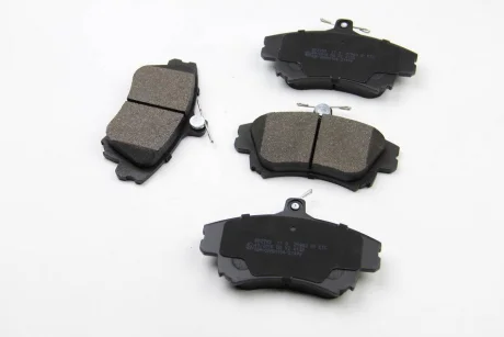 Гальмівні колодки пер. MITSUBISHI COLT/SMART FORFOUR/VOLVO S40 I/V40 95-12 (TRW) Bremsi BP2703