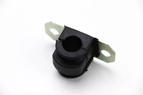 Втулка стабілізатора перед. Ford Courier 14-/B-Max 12- Basbug BSG 30-700-435