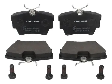 Тормозные колодки Delphi LP1745