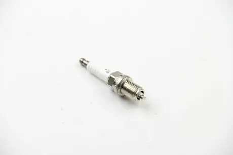 Свічка запалювання 5016 DENSO Q16PR-U11
