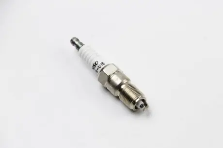 Свічка запалювання 5023 DENSO T16EPR-U15