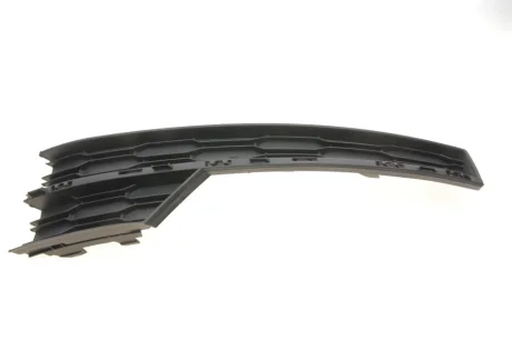 Вставка бампера (під протитуманку) Skoda Octavia 18- (R) DPA 88071839802