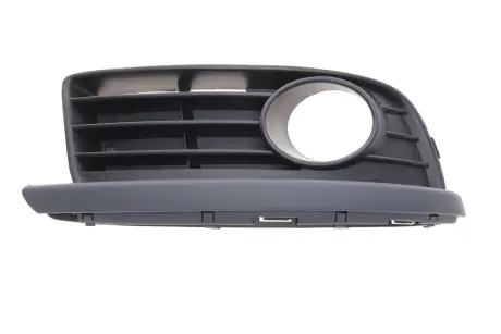 Вставка бампера (під протитуманку) VW Golf V 07-09 (R) DPA 88530065802