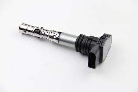 Котушка запалення SEAT IBIZA/SKODA OCTAVIA/AUDI A3, A4/VW GOLF IV 1.8-2.7i 95- Facet 9.6329