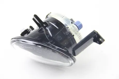 Протитуманна фара Лів (HB4, з підсвітленням поворотів) VW TOUAREG 09.14- HELLA 1N0 009 954-411