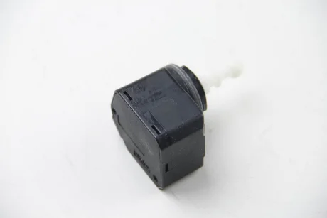 Коректор фари A3/A6/ASTRA/SPRINTER 01- Hella 6NM 008 830-601