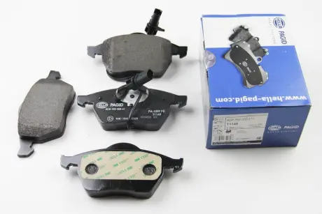 Гальмівні колодки HELLA 8DB 355 008-411