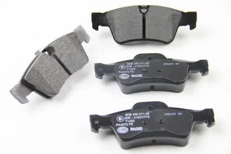 Гальмівні колодки HELLA 8DB 355 011-421