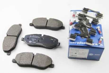 Тормозные колодки HELLA 8DB 355 011-971