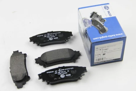 Гальмівні колодки HELLA 8DB 355 015-371