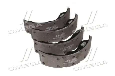 Тормозные колодки Hyundai/Kia/Mobis 5830545A53
