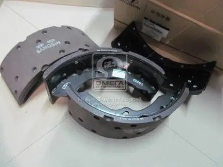 Тормозные колодки барабанные Hyundai/Kia/Mobis 5830545A62