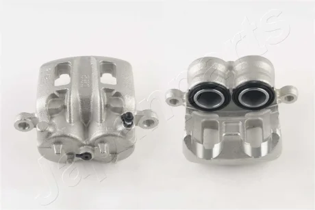 Супорт передн. лів. (SUMITOMO) MITSUBISHI Pajero -07 JAPANPARTS CAL049LJM