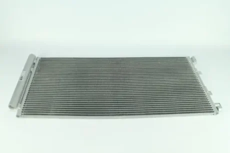 RENAULT Радіатор кондиціонера (конденсатор) Master III, Opel Movano B, Nissan 10- Kale 342560