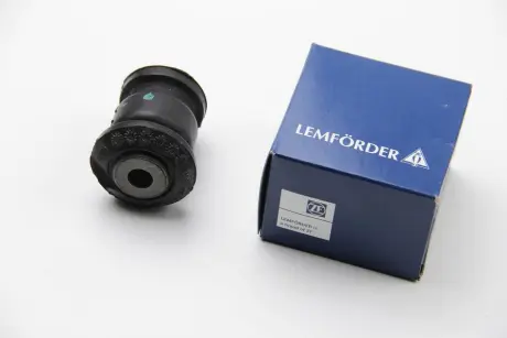 Сайлентблок важеля LEMFORDER 36657 01