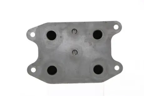 Масляний радiатор MAHLE / KNECHT CLC 140 000S
