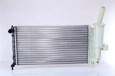 Радiатор NISSENS 61764