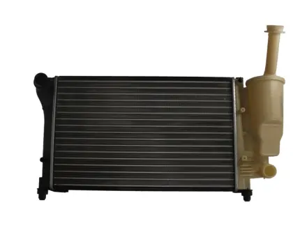 Радiатор NISSENS 617853