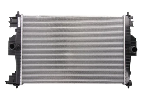 Радіатор охолоджування NISSENS 636012