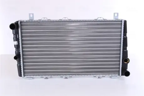 Радіатор охолоджування NISSENS 64011
