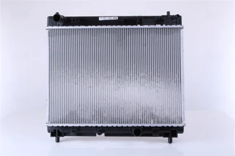 Радiатор Nissens 64676A