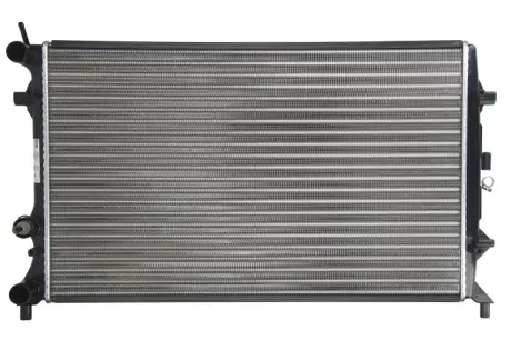 Радіатор охолодження VOLKSWAGEN PASSAT B7 (362, 365) (10-) 2.5 FSI NISSENS 65321