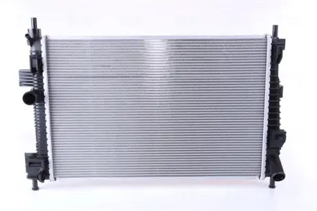 Радiатор NISSENS 66869