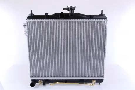 Радіатор охолоджування NISSENS 67496