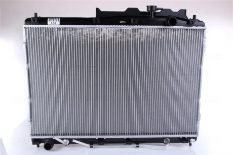 Радiатор NISSENS 67528