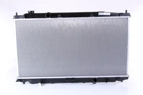 Радiатор NISSENS 68150