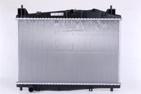 Радіатор охолоджування NISSENS 68506