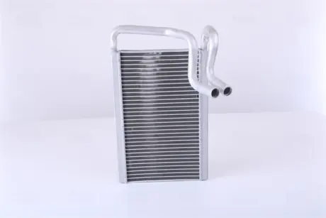 Радіатор опалення NISSENS 77635