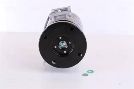 NISSENS TOYOTA Компресор кондиціонера FJ CRUISER 4.0 05-, LAND CRUISER PRADO 4.0 09- Nissens 890871