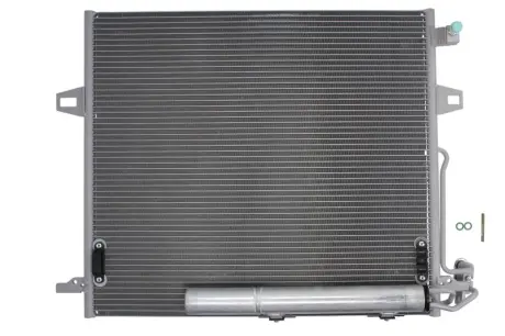 Радiатор кондицiонера NISSENS 940066