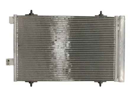 Радiатор кондицiонера NISSENS 940239