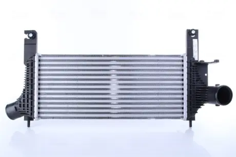 Інтеркулер NISSAN Navara 2.5D 06- NISSENS 961593