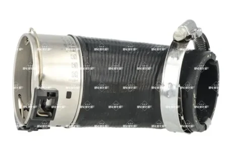 Патрубок інтеркулера VW T5/T6 2.0TDI 09- NRF 166366