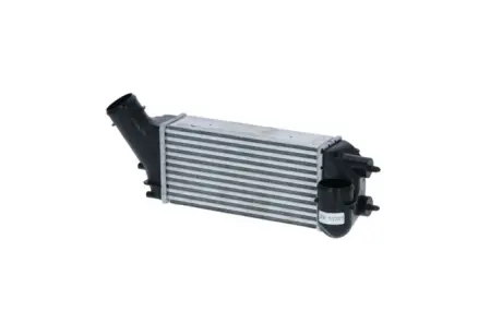 Радіатор інтеркулера Citroen C4/Peugeot 307/308 2.0 HDi 03-14 NRF 30195