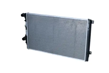 Радіатор охолодження VW Caddy III 1.9TDI BJB (+/- AC) (650x405x26) NRF 53406
